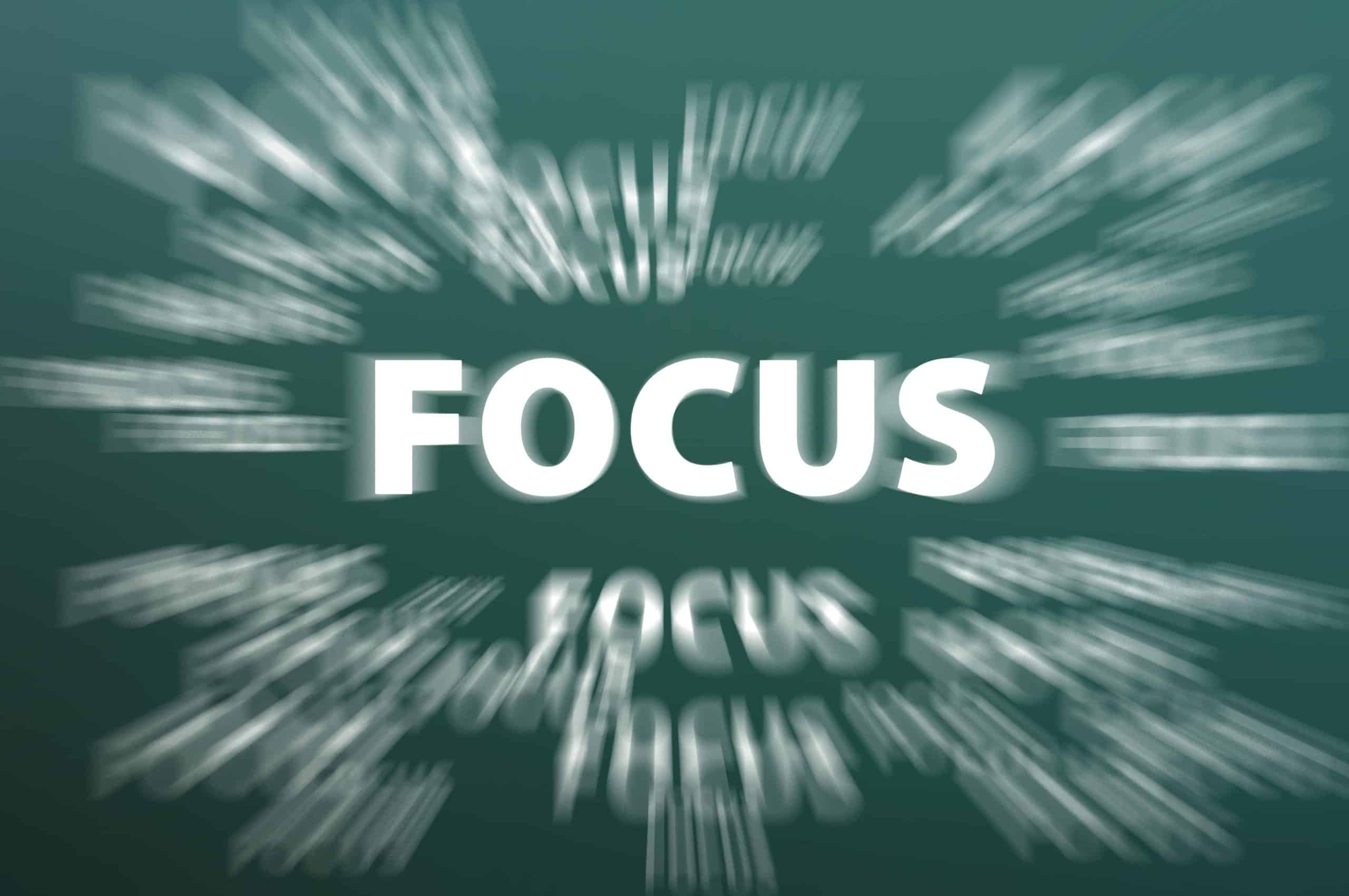 Focus image. Фокус слово. Focus текст. Слово фокус фото. Картинку со словом фокус.